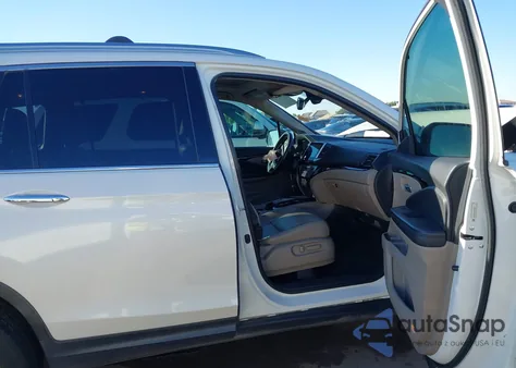 2016 Honda Pilot Elite z USA, uszkodzony, nr VIN 5FNYF6H01GB044898